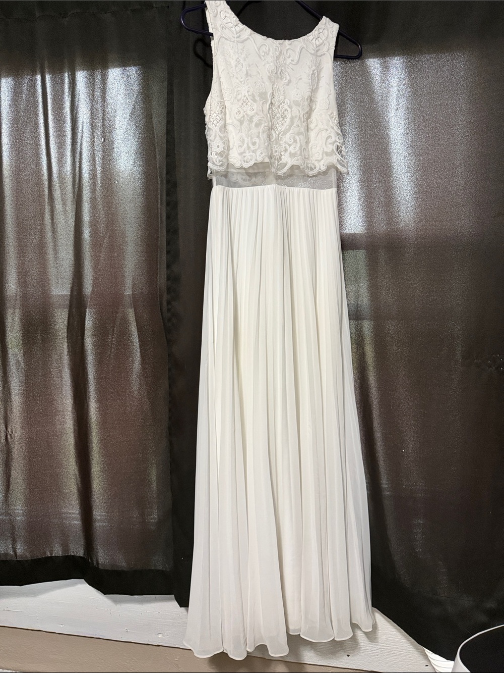 Elegant White Lace & Pleated Maxi Dress